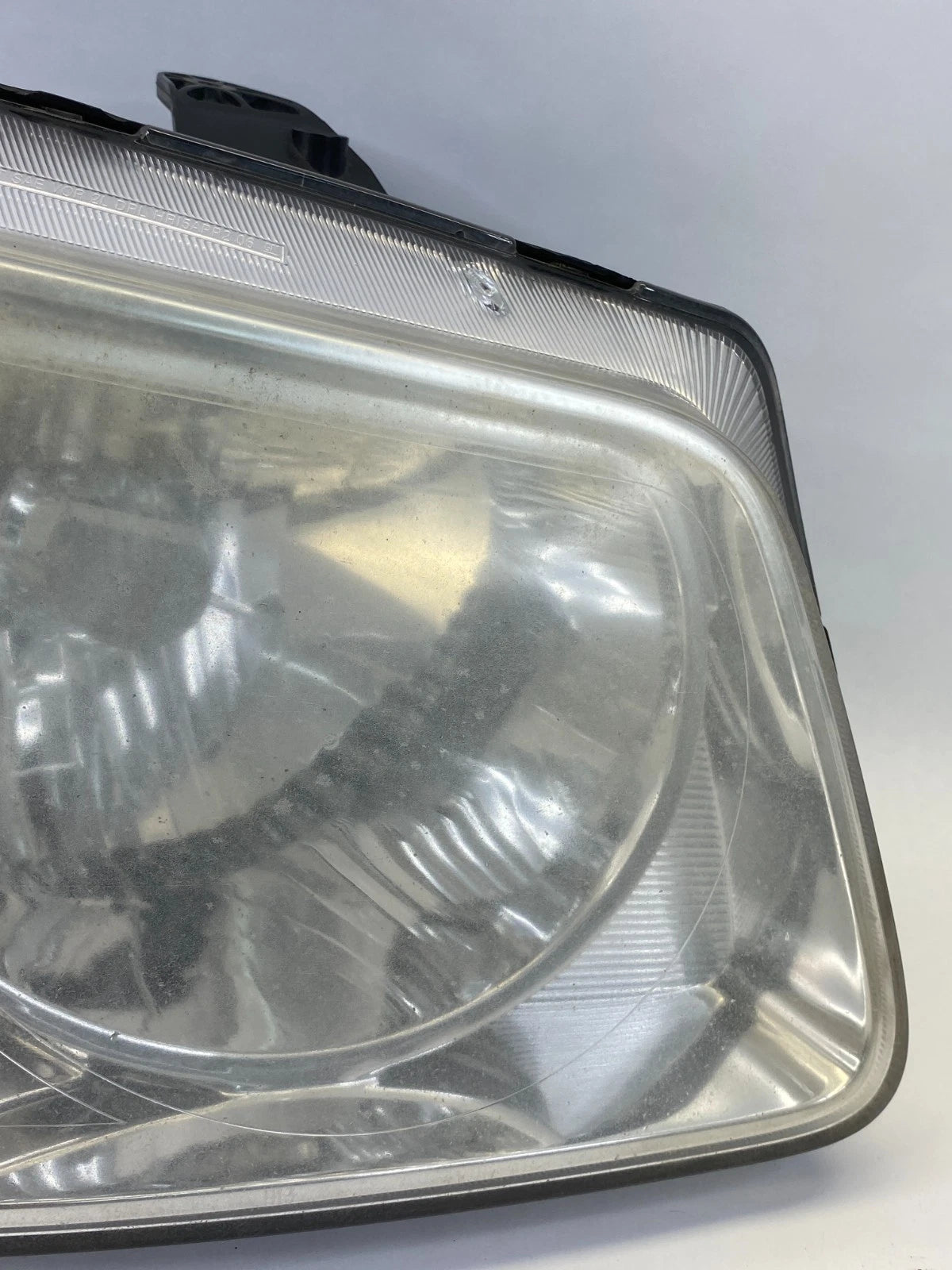 2006-2009 PONTIAC TORRENT HEADLIGHT LAMP HOUSING ASSEMBLY UNIT RIGHT OEM FACTORY