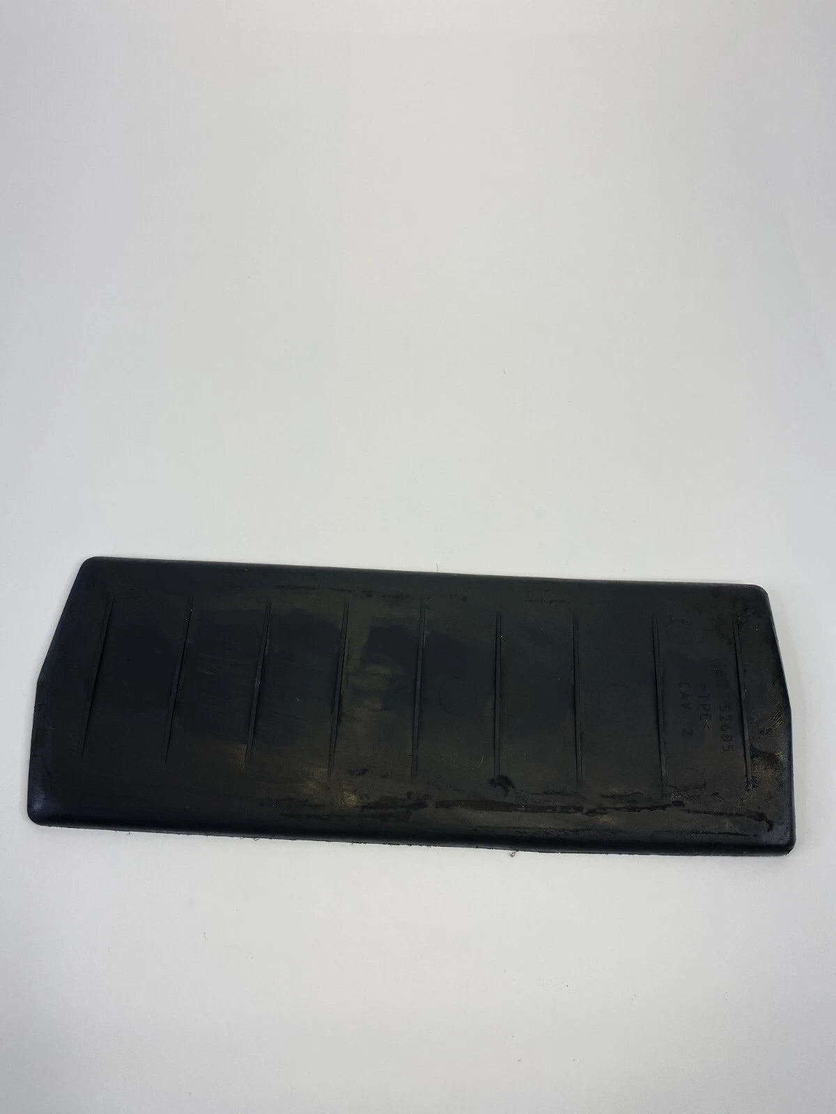 2006 2007 06 07 SATURN VUE CENTER CONSOLE INTERIOR INSERT RUBBER MAT MER52685
