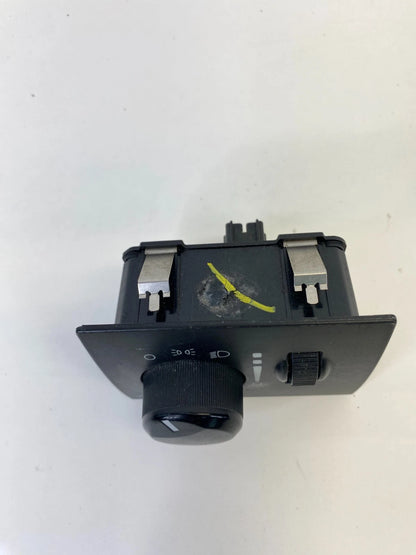 2005-2012 CHRYSLER 300 HEAD LIGHT HEADLIGHT LAMP SWITCH BUTTONS 68019567AD OEM