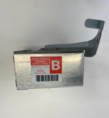 2001 2002 2003 TOYOTA RAV4 CRUISE CONTROL COMPUTER MODULE UNIT ECU 88240-42050