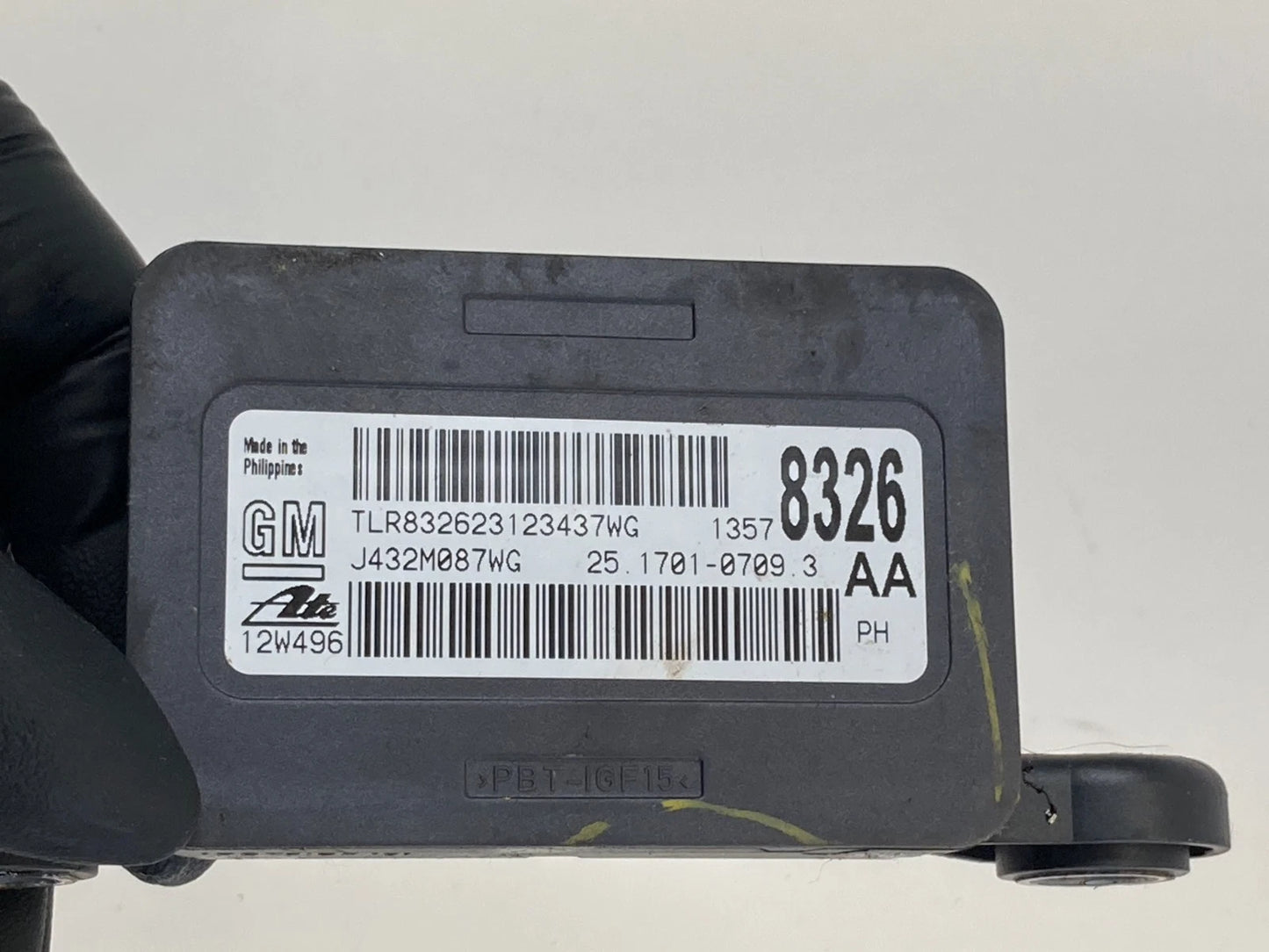 2011-2016 CHEVROLET CRUZE YAW RATE MODULE SENSOR MID CENTER CONSOLE OEM 13578326