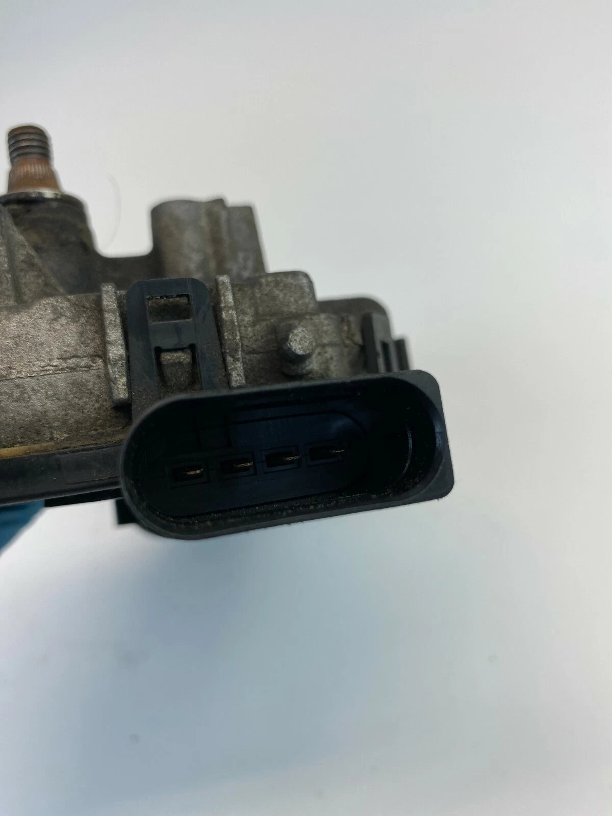 2005-2007 SATURN RELAY FRONT WINDSHIELD WIPER MOTOR ASSEMBLY OEM 0390241778