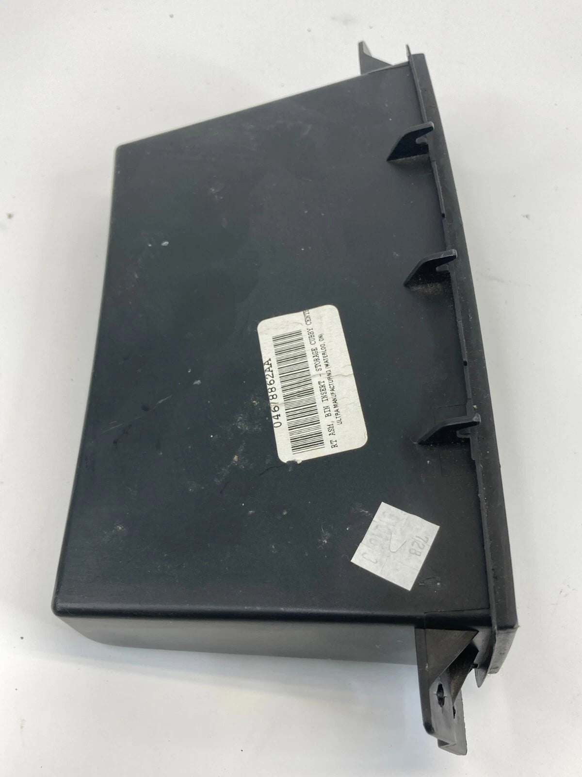 2008-2010 CHRYSLER TOWN & COUNTRY CENTER DASH INSERT STORAGE BIN BOX 04678862AA