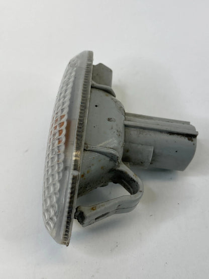 04 05 06 MAZDA MPV FRONT SIDE FENDER MARKER TURN SIGNAL LIGHT LAMP 010635 OEM