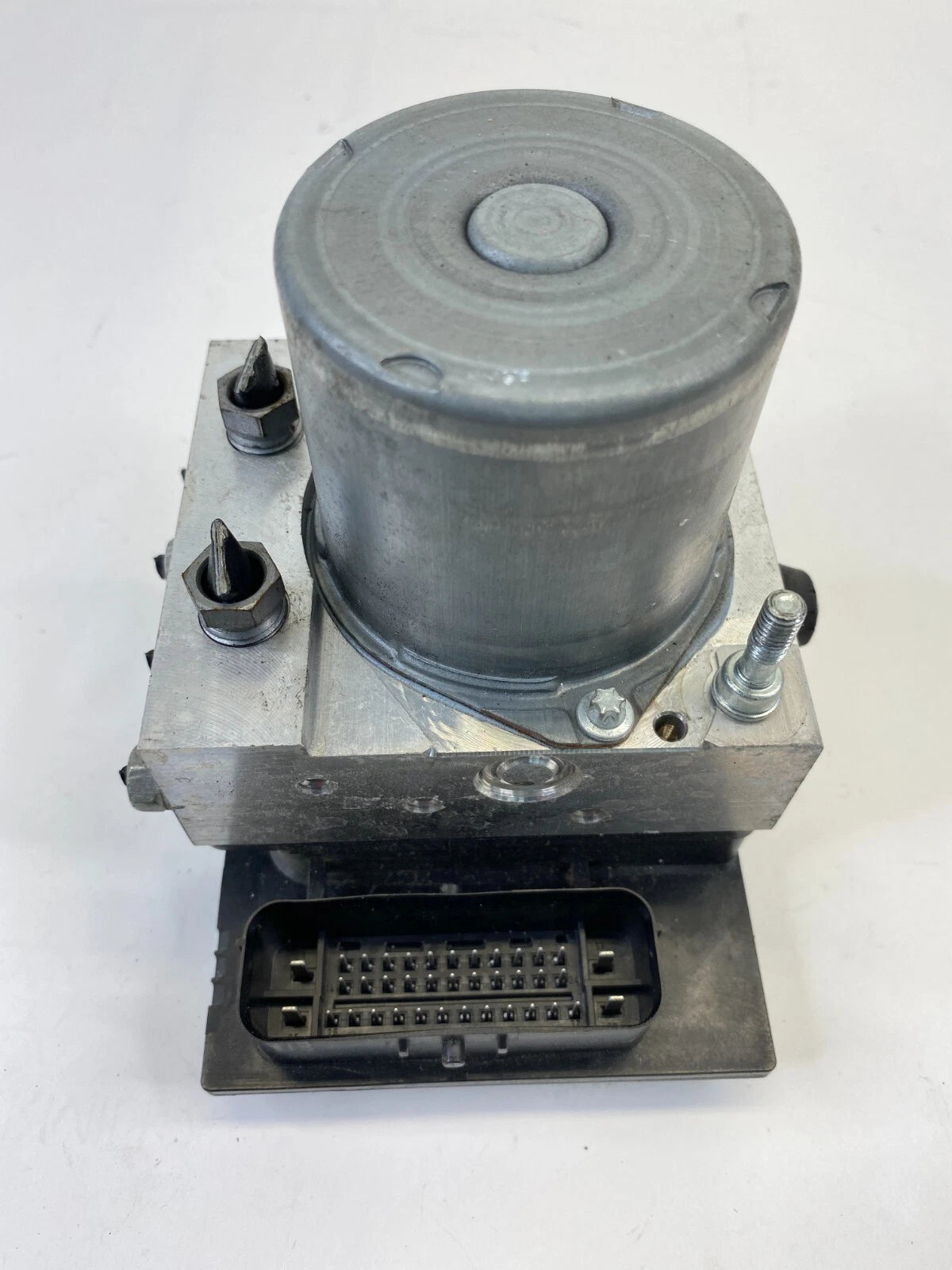 2009-2011 JAGUAR XF 4.2L AT RWD ABS ANTI LOCK BRAKE PUMP MODULE 8X23-2C405-EE