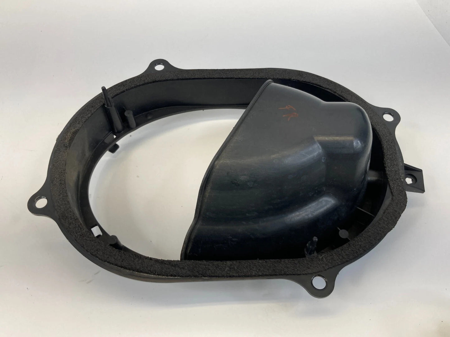 08 09 10 11 12 13 NISSAN ROGUE FRONT RIGHT PASSENGER DOOR AUDIO SPEAKER BRACKET