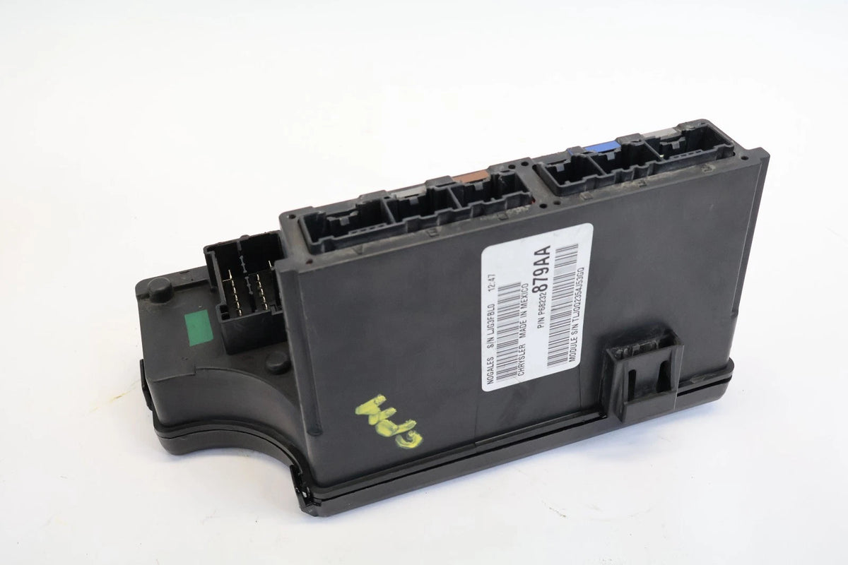 2015 JEEP COMPASS ENGINE RELAY FUSE BOX MODULE JUNCTION FUSEBOX 68232879AA OEM
