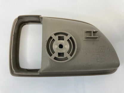 03-09 KIA SORENTO FRONT LEFT DRIVER SIDE INNER DOOR HANDLE BEZEL TRIM 826213E000