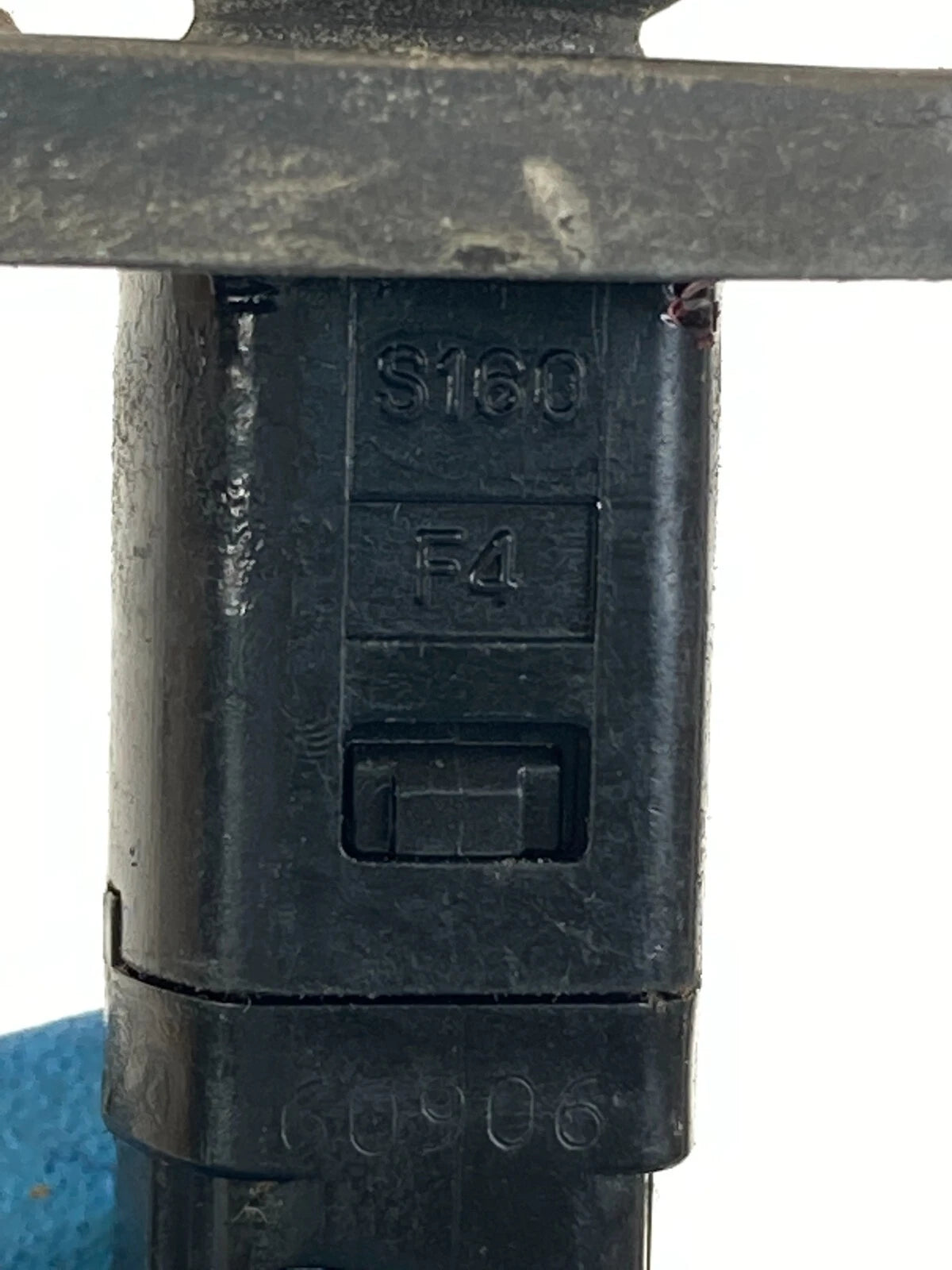 1996-2000 HYUNDAI ELANTRA FRONT RIGHT DOOR JAMB AJAR LIGHT CONTROL SWITCH OEM