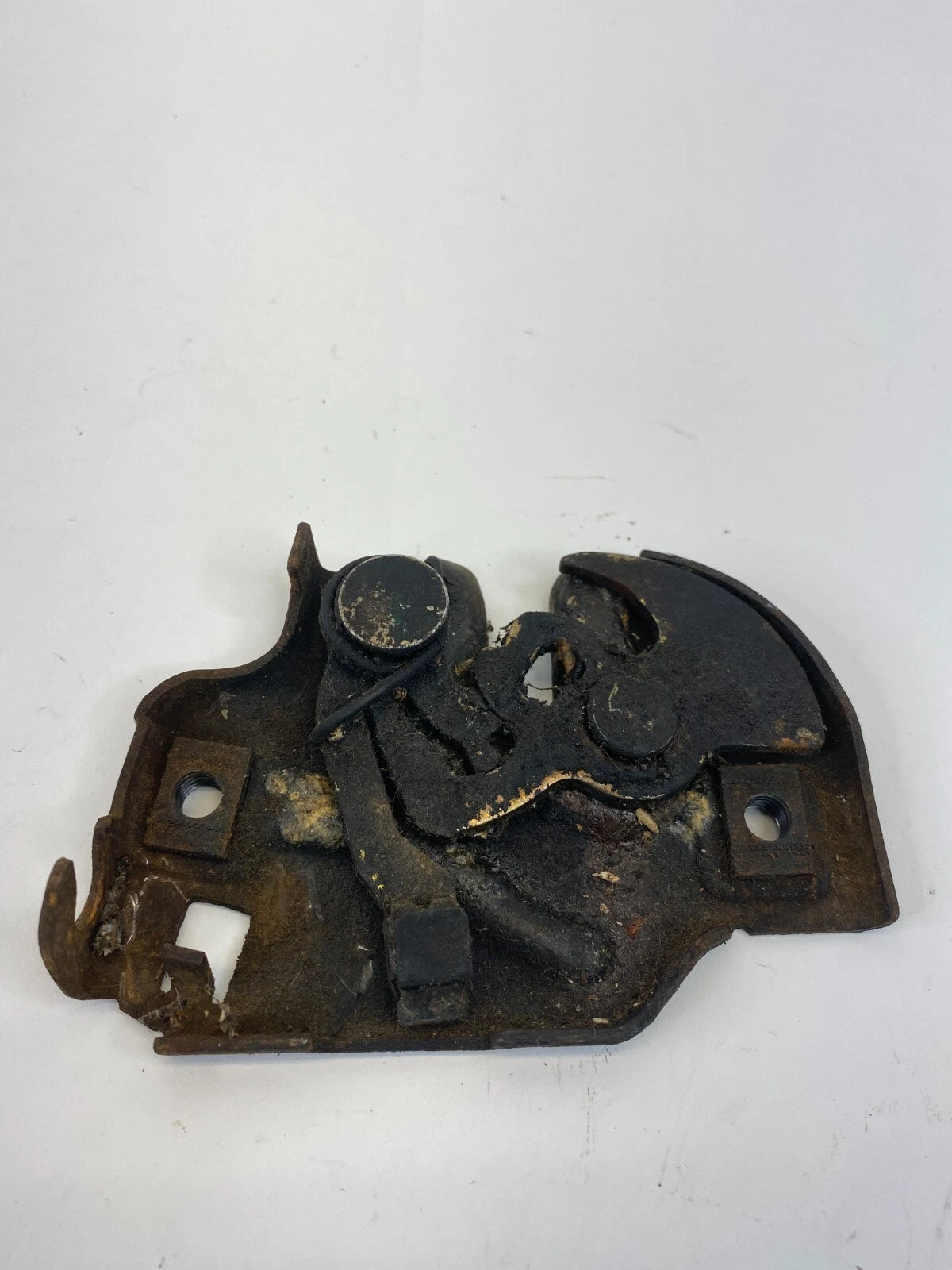 1999 2000 CADILLAC ESCALADE 92-00 GMC YUKON PRIMARY HOOD LOCK LATCH ASSEMBLY