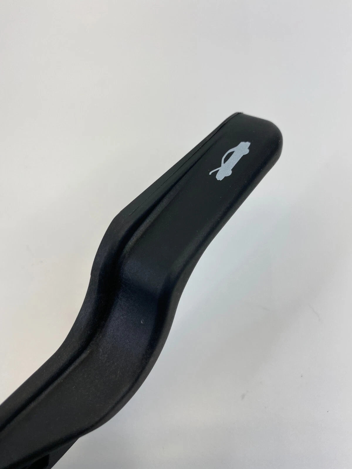 2008-2012 CHEVROLET MALIBU HOOD RELEASE PULL HANDLE LEVER OPENER SWITCH OEM