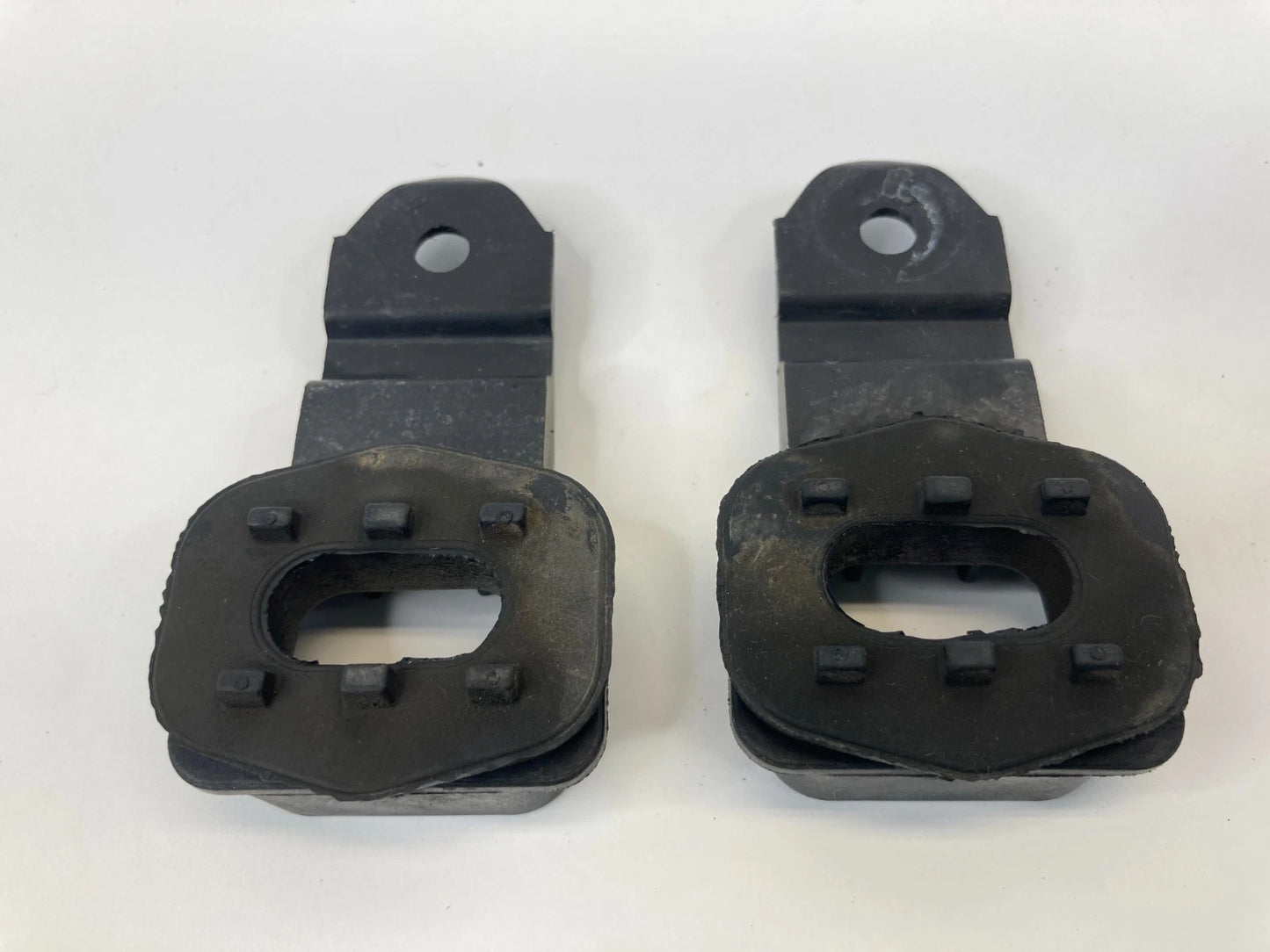 2013-2015 Ford Explorer Police Interceptor Utility Upper Radiator Bracket Set