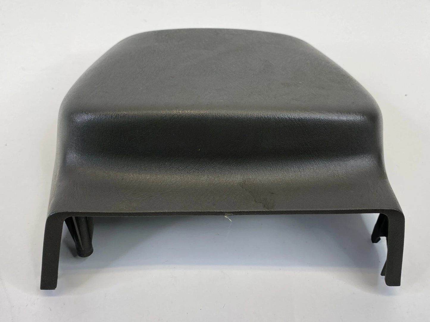 2000-2006 NISSAN SENTRA LOWER STEERING COLUMN LOWER COVER BEZEL TRIM 4B470-5M002