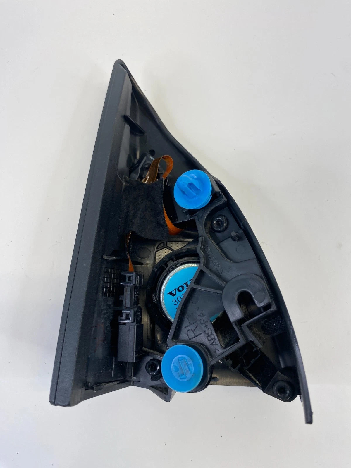 2011-2013 VOLVO S60 FRONT RIGHT DOOR BLIS TWEETER SPEAKER COVER 8635796 OEM