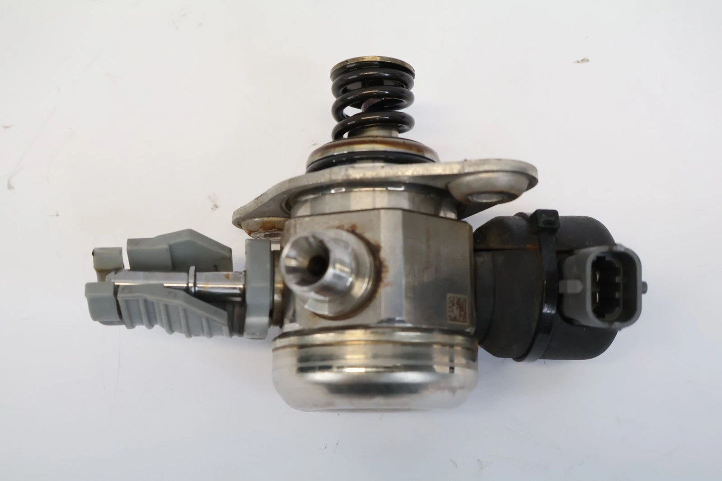 2013 2014 HYUNDAI ACCENT 1.6L ENGINE HIGH PRESSURE FUEL PUMP 35320-2B140