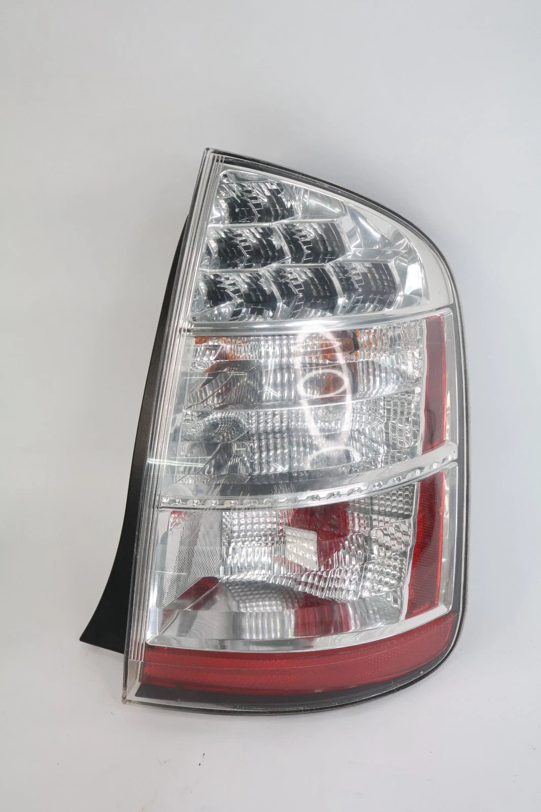 2006-2009 TOYOTA PRIUS PASSENGER SIDE TAIL LIGHT TAILLIGHT LAMP ASSEMBLY OEM