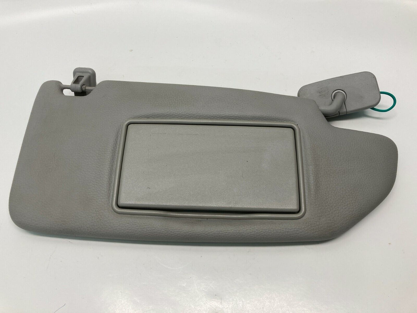 2001 2002 Volvo S60 01-04 V70 Right Passenger Side Sunvisor Sun Visor Shade OEM