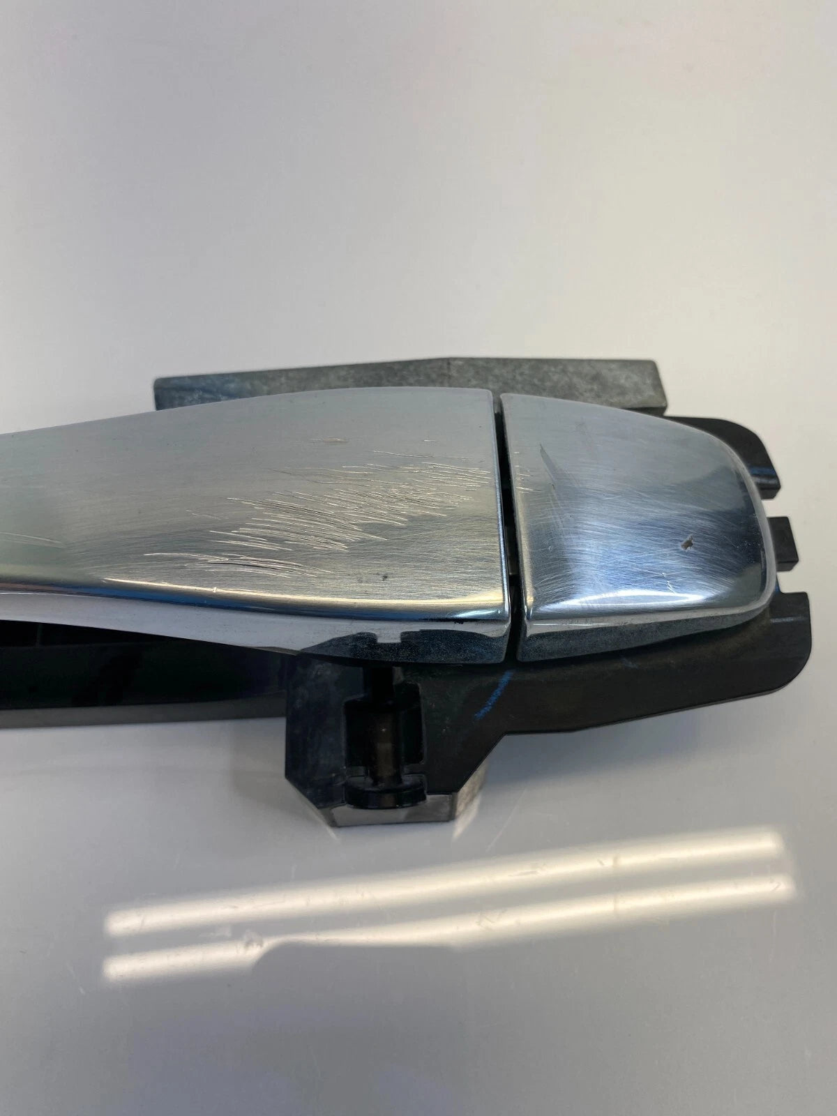 2012-2019 NISSAN VERSA SEDAN REAR LEFT SIDE EXTERIOR DOOR HANDLE ASSEMBLY OEM