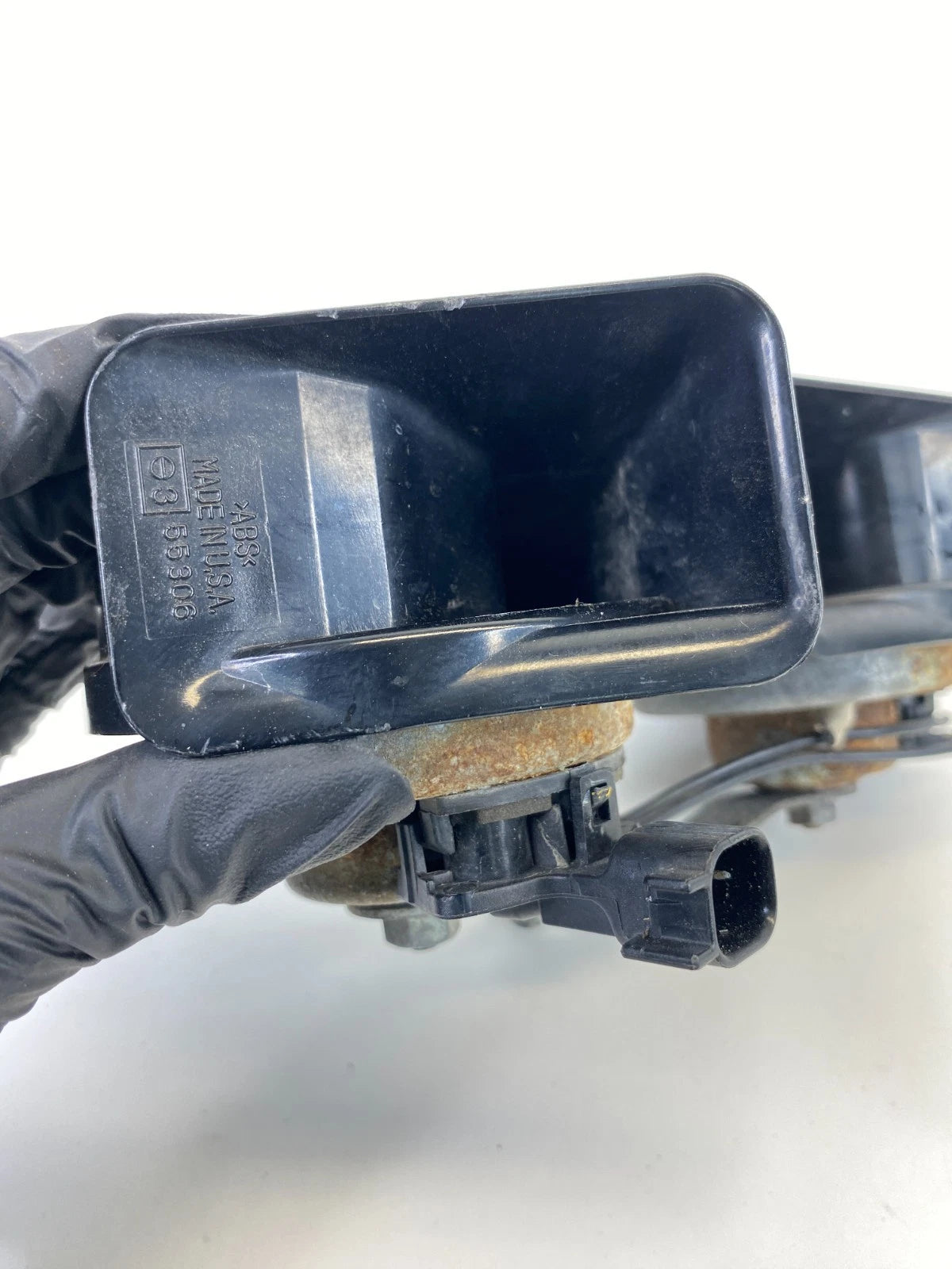 2010-2019 FORD TAURUS HORN LOW HIGH SIGNAL ALARM SIREN NOTE PAIR E30055306 OEM