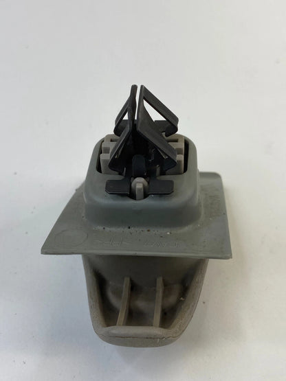2003 2004 JEEP GRAND CHEROKEE REAR LEFT INNER ROOF HANGER HOOK CLOTH CLIP 827644