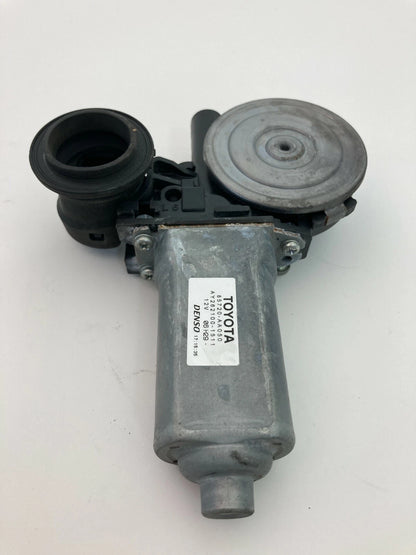 2003-2008 TOYOTA MATRIX FRONT RIGHT PASSENGER SIDE DOOR WINDOW MOTOR 85720AA050