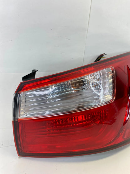 2012-2017 KIA RIO REAR RIGHT PASSENGER OUTER TAIL LIGHT LAMP UNIT 92402-1W0 OEM