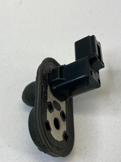 2003-2005 HONDA PILOT FRONT RIGHT PASSENGER DOOR COURTESY LAMP AJAR JAMB SWITCH