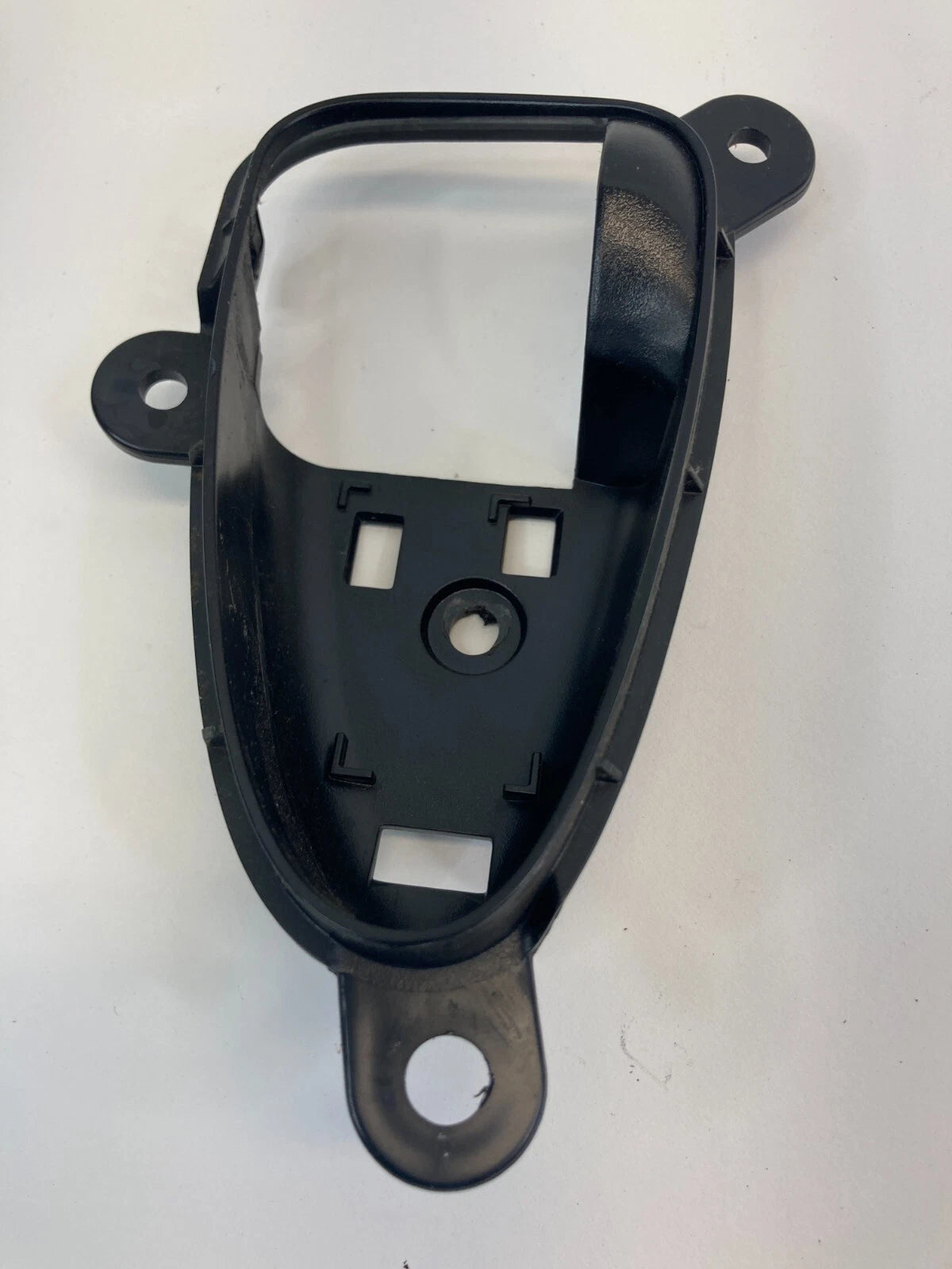 07-11 TOYOTA CAMRY REAR LEFT SIDE INNER DOOR HANDLE COVER BEZEL 69298-06020 OEM