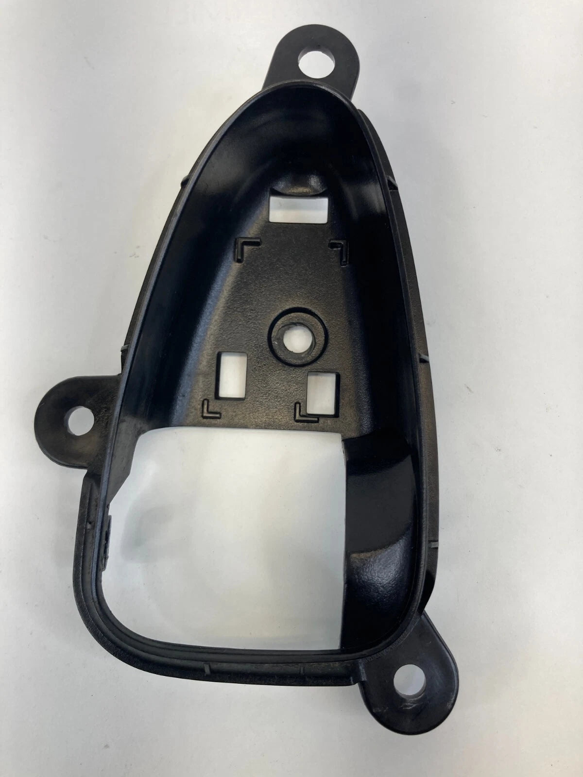07-11 TOYOTA CAMRY FRONT RIGHT SIDE INTERIOR DOOR HANDLE COVER BEZEL 69277-06030