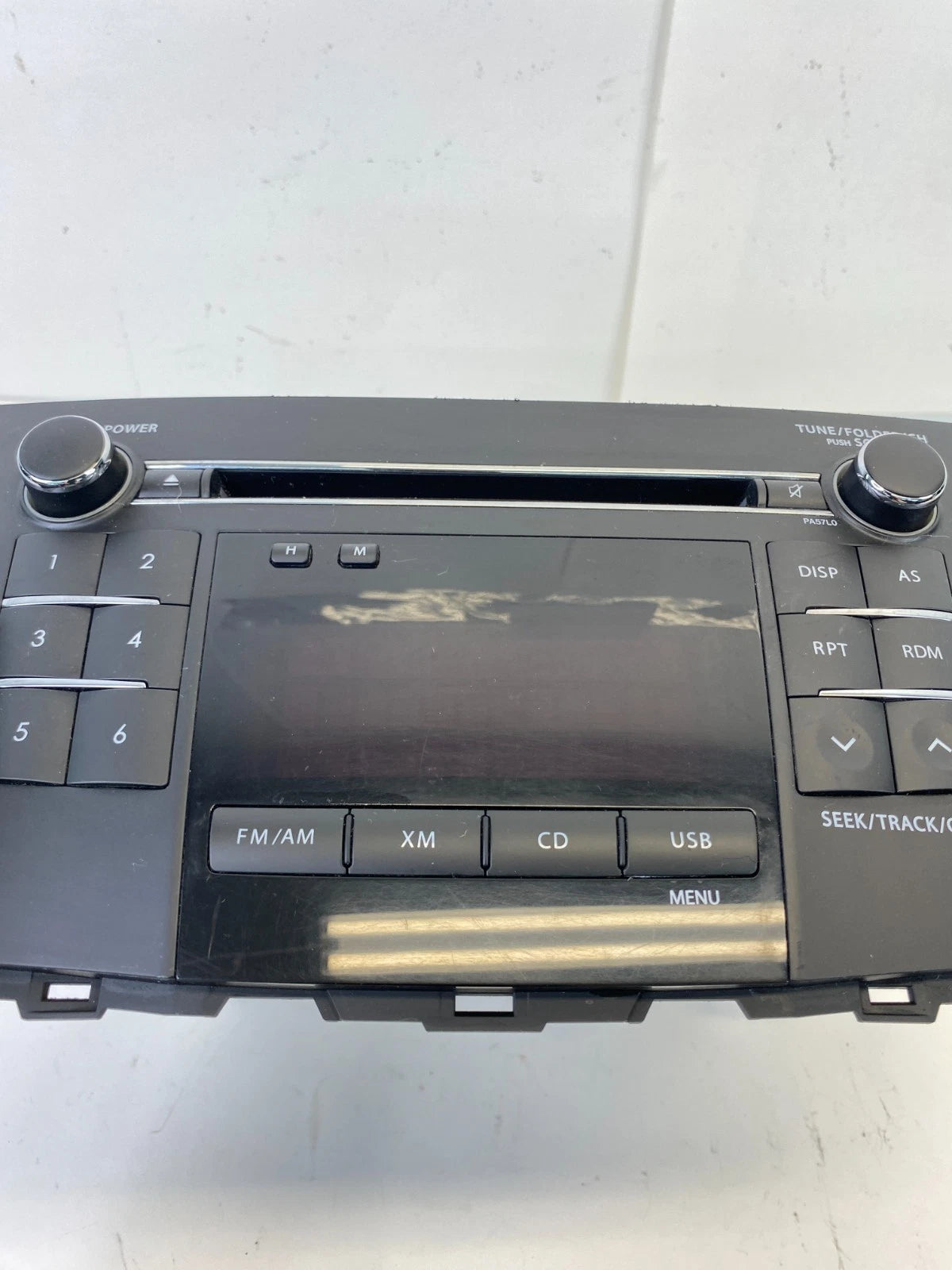 2010-2013 SUZUKI KIZASHI RADIO RECEPTOR AM FM CD ASSEMBLY OEM 39101-57L01