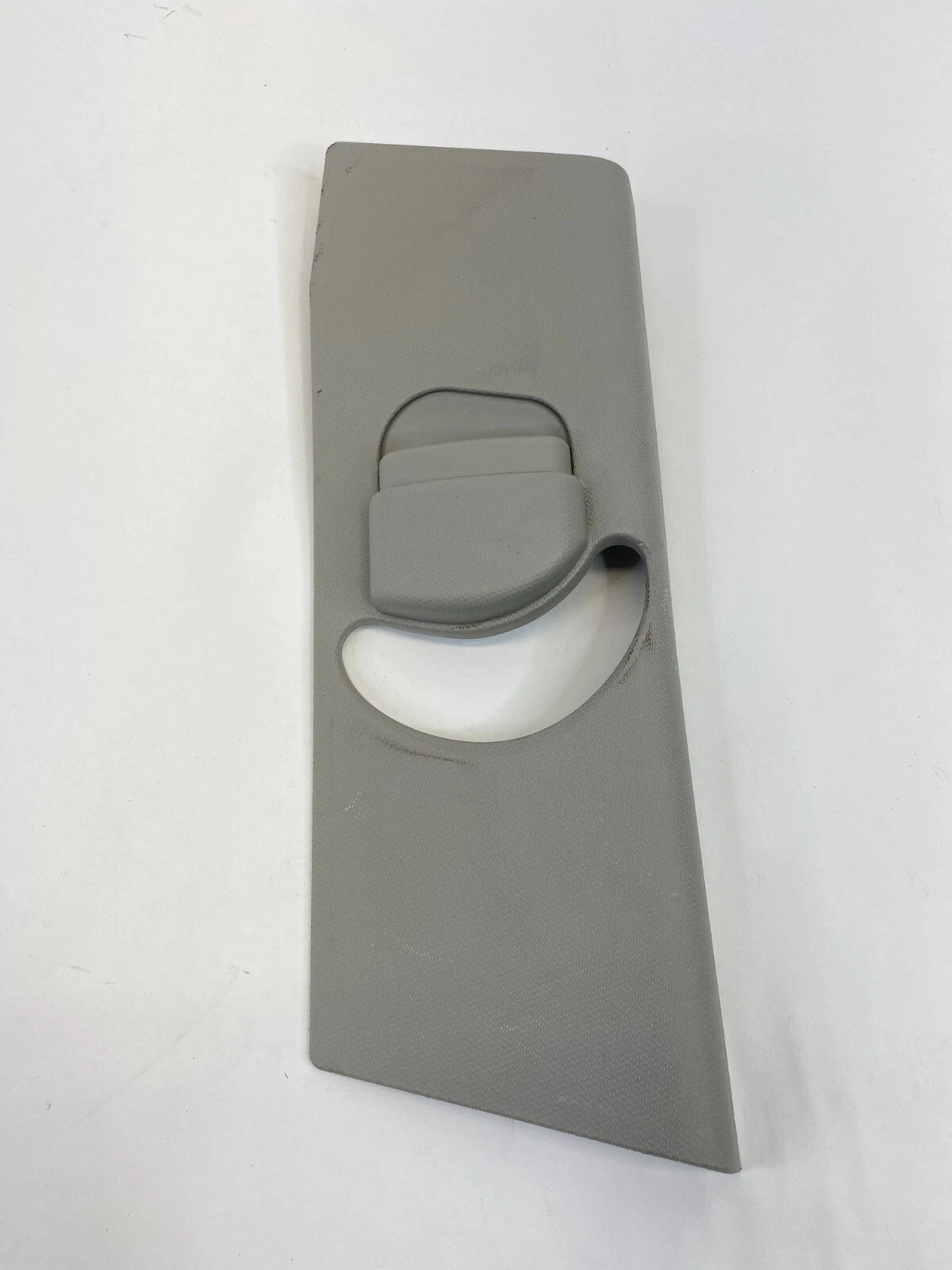 2010-2013 KIA FORTE SEDAN CENTER LEFT PILLAR UPPER SEAT BELT ADJUSTMENT TRIM OEM