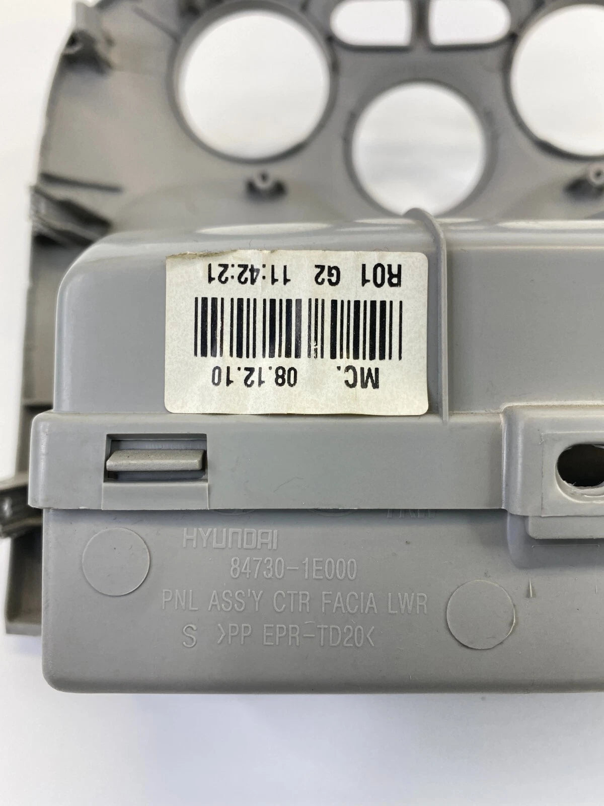 2006-2011 HYUNDAI ACCENT DASH INSTRUMENT PANEL CLIMATE CONTROL TRIM BEZEL OEM
