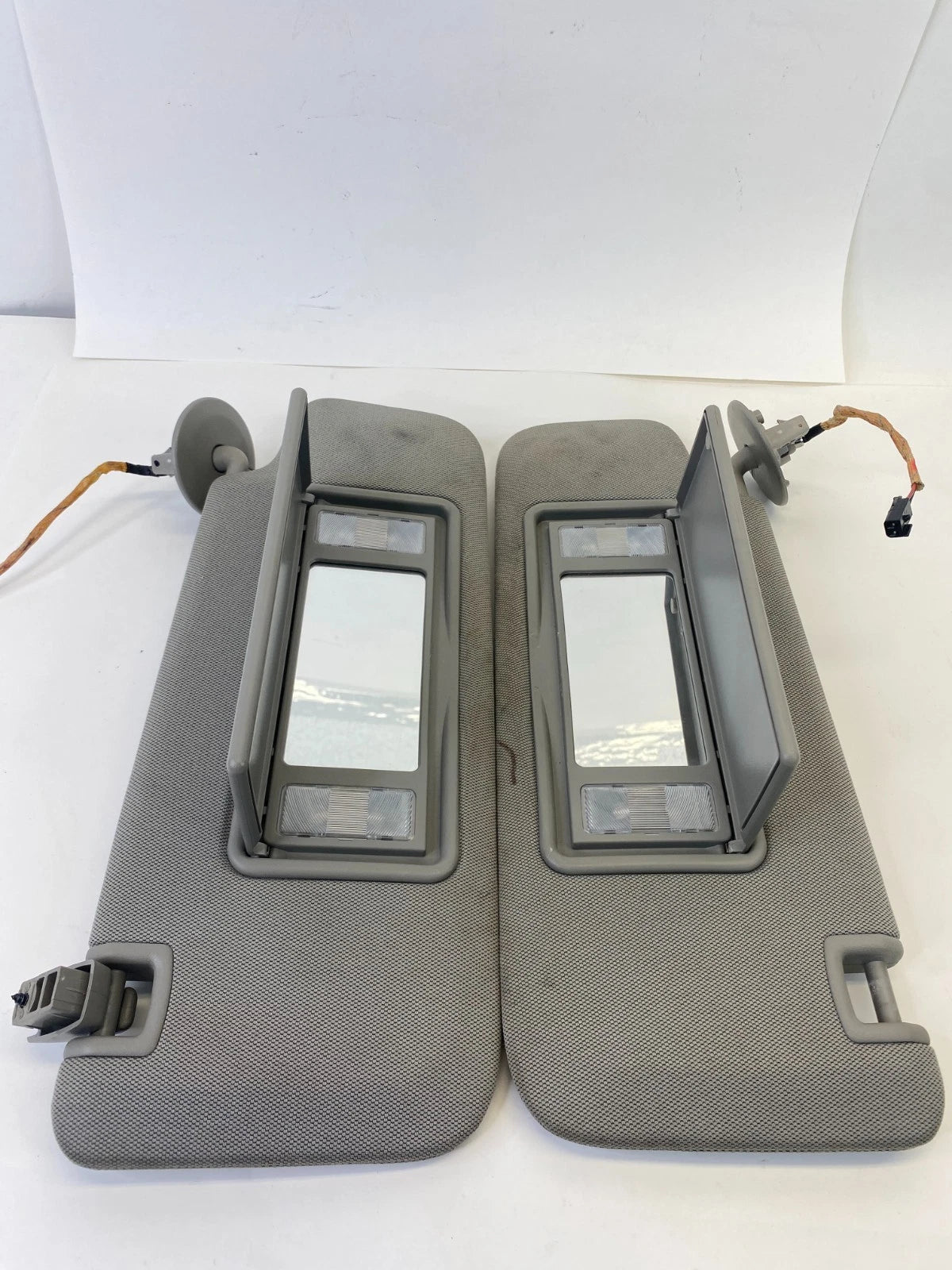 2013-2019 CADILLAC ATS 14-19 CTS SEDAN RIGHT LEFT SUNVISOR SUN VISOR SET OEM