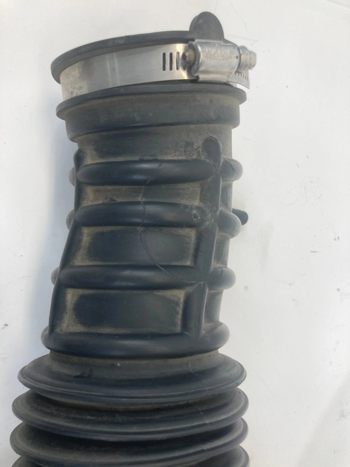 13-16 FORD FUSION ENGINE 1.5L AIR CLEANER OUTLET DUCT INTAKE PIPE DS73-9R504-EB