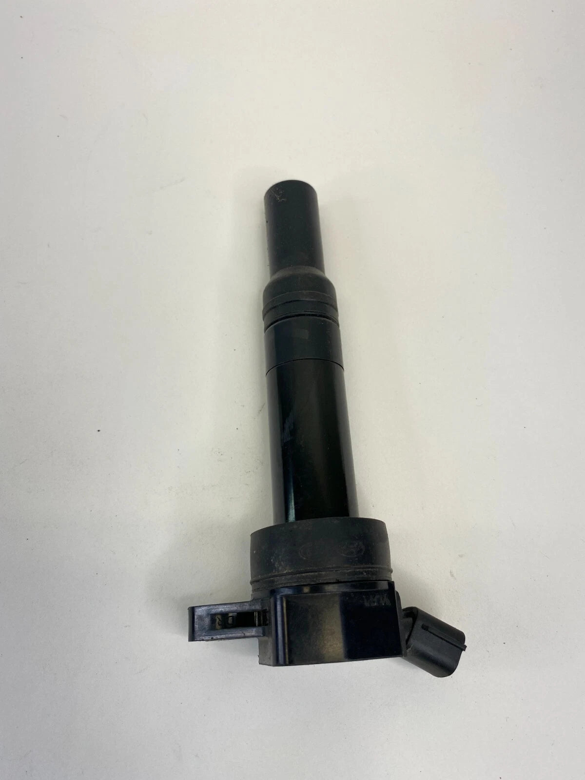 2011-2016 HYUNDAI ELANTRA 1.8L L4 16V IGNITION COIL IGNITER ASSY 27300-2E000 OEM