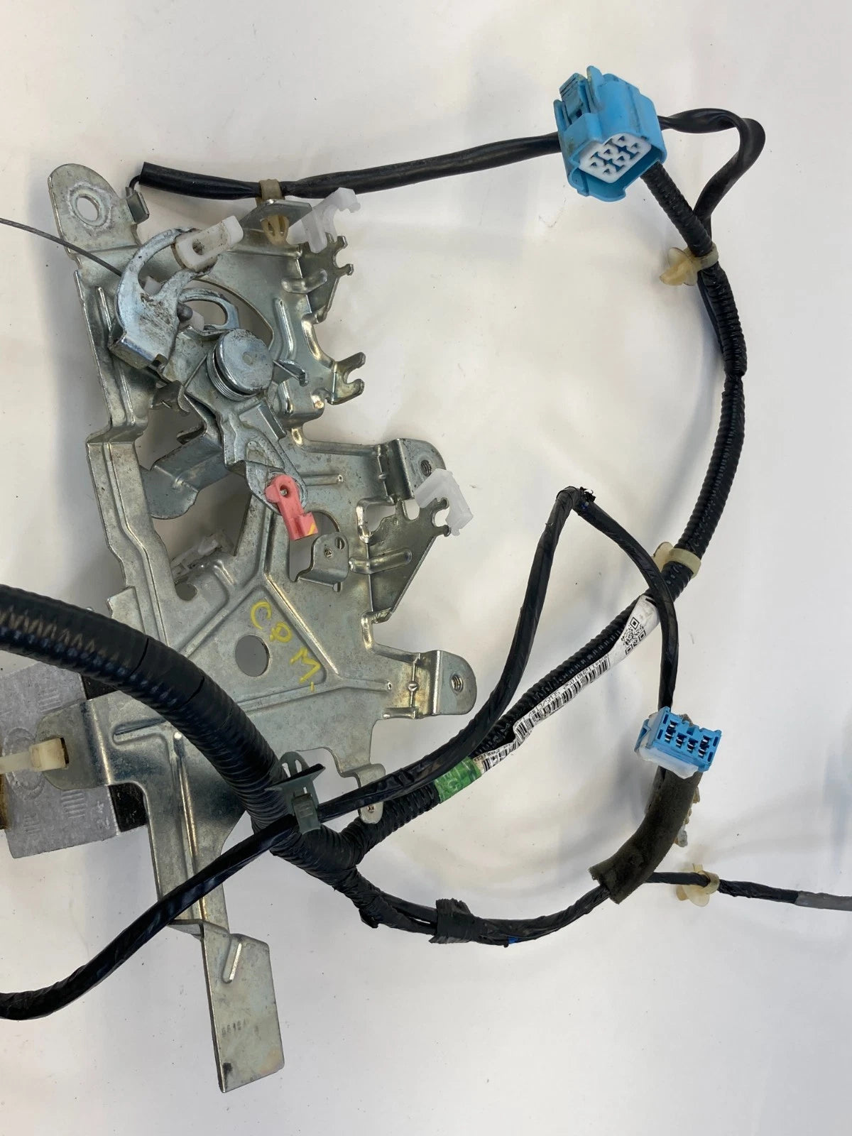 05-10 HONDA ODYSSEY REAR RIGHT SLIDING MANUAL DOOR LOCK LATCH BRACKET WIRE OEM