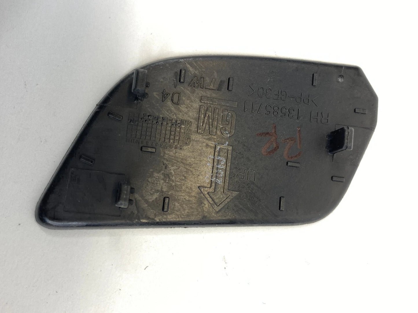2013-2015 CHEVROLET MALIBU REAR RIGHT INNER DOOR HANDLE BOLT COVER TRIM 13585711