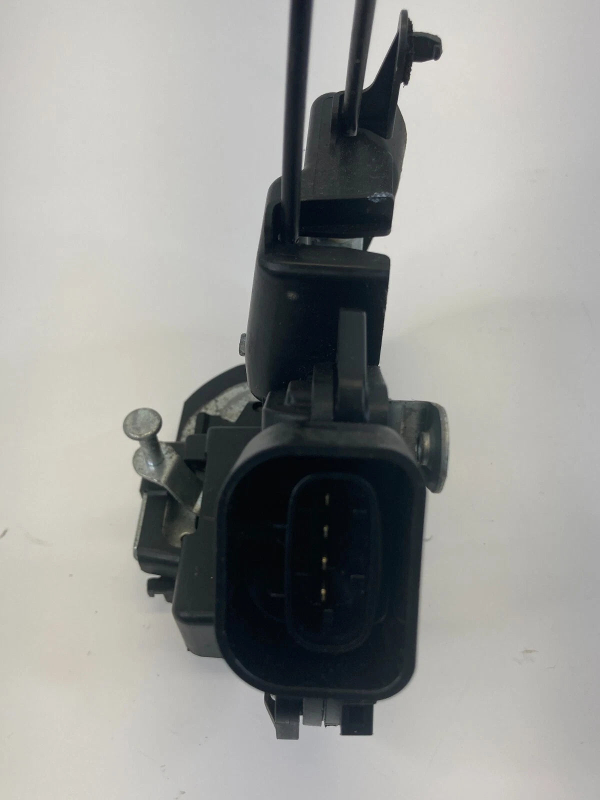 2001-2007 TOYOTA HIGHLANDER REAR RIGHT SIDE BACK DOOR LOCK LATCH ACTUATOR OEM