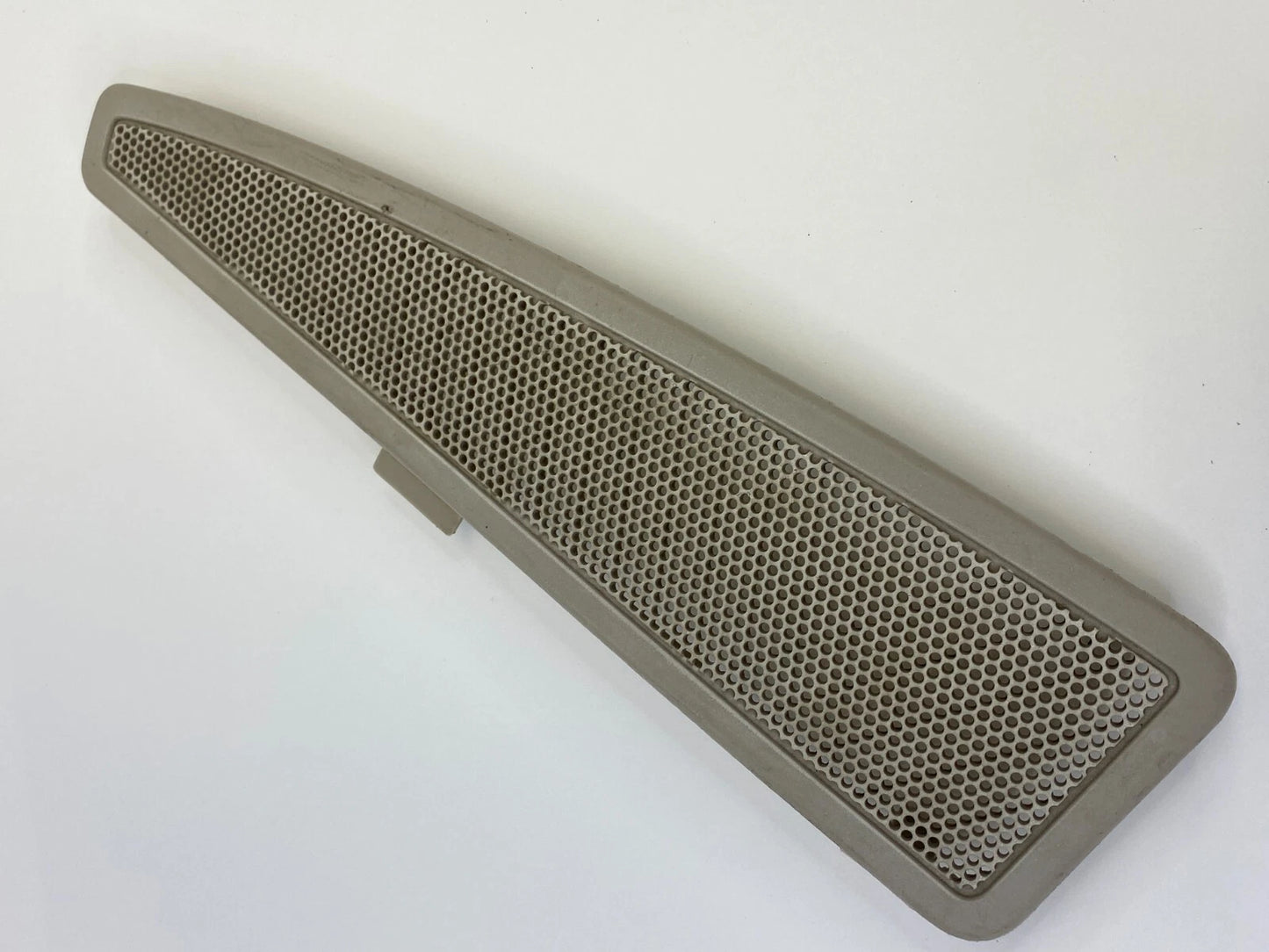 2006 07 08 2009 MERCURY MILAN FRONT RIGHT SIDE SPEAKER GRILLE TRIM OEM