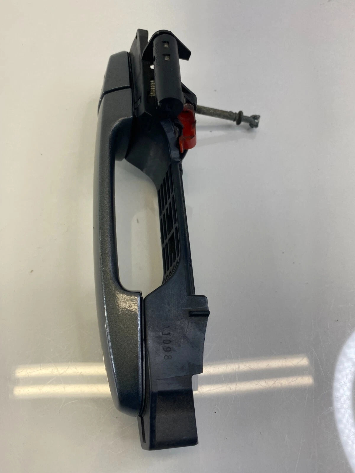 2009 2010 PONTIAC VIBE HATCHBACK FRONT RIGHT EXTERIOR DOOR HANDLE 69231-02040