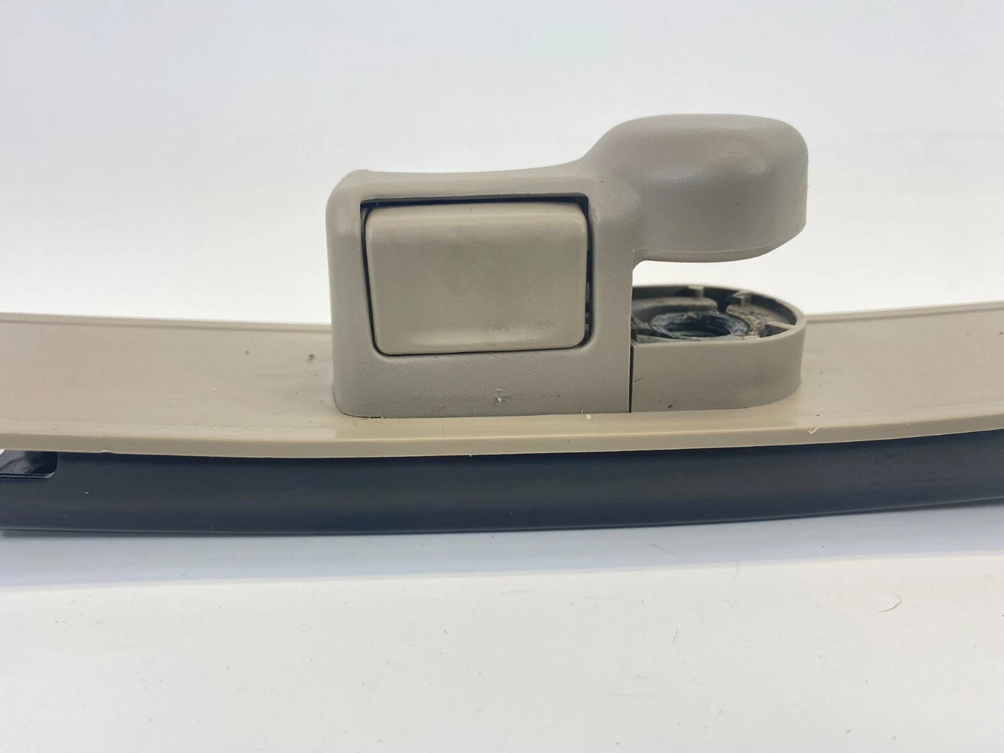2000-2002 HONDA ACCORD SEDAN FRONT LEFT DRIVER SEAT BELT HEIGHT ADJUSTER OEM