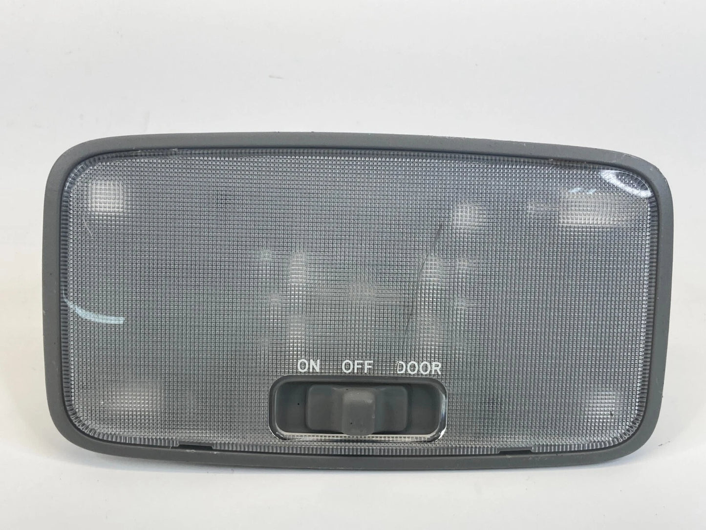 2004 2005 2006 2007 TOYOTA HIGHLANDER INNER ROOF REAR 3RD ROW DOME MAP LIGHT OEM
