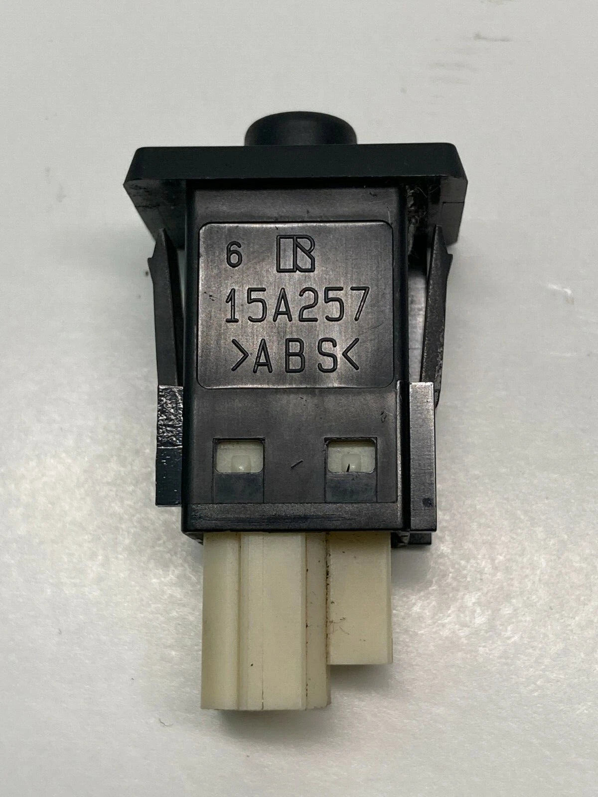 2010-2015 TOYOTA PRIUS TIRE PRESSURE SET CONTROL BUTTON SWITCH BUTTON 15A257 OEM