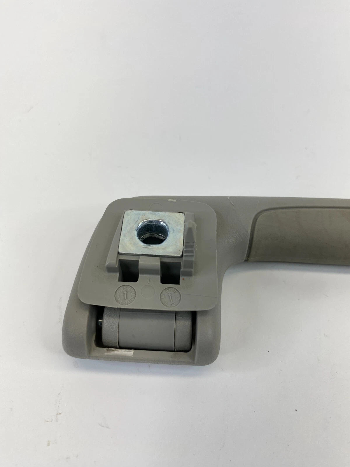 10-17 CHEVY EQUINOX REAR LEFT INNER ROOF GRAB GRIP ASSIST HANDLE 654129907 OEM