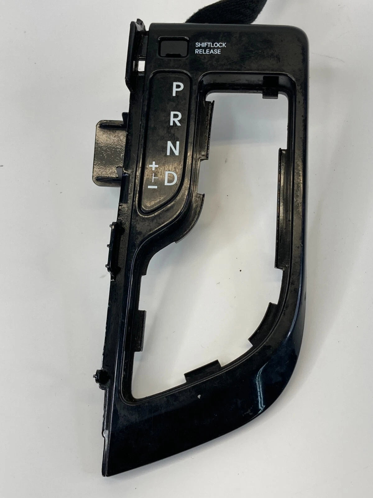 11-14 HYUNDAI SONATA CENTER CONSOLE AUTOMATIC TRANSMISSION SHIFT 84642-3Q100