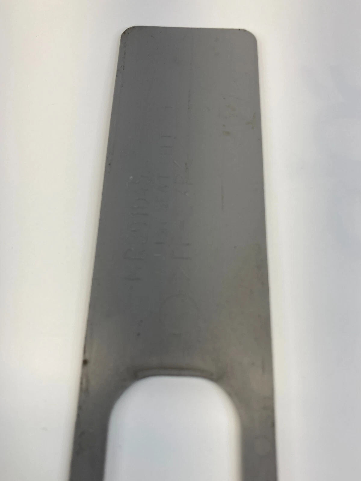 2003 2004 MITSUBISHI MONTERO SPORT LEFT CENTER PILLAR COVER TRIM MR391045 OEM