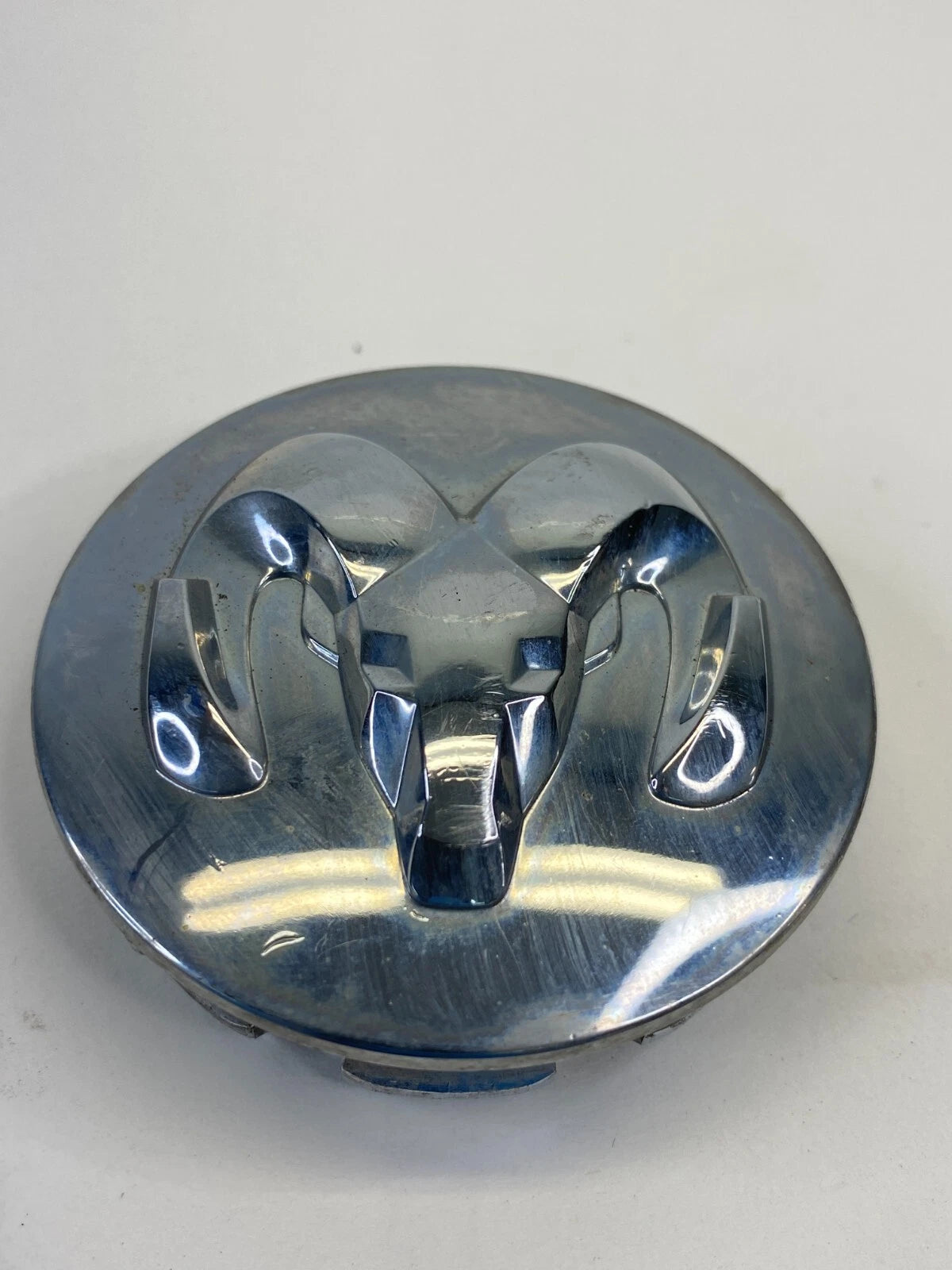 08-14 DODGE AVENGER 05-11 DAKOTA WHEEL HUBCAP CENTER CAP HUB CAP 52110398AA OEM