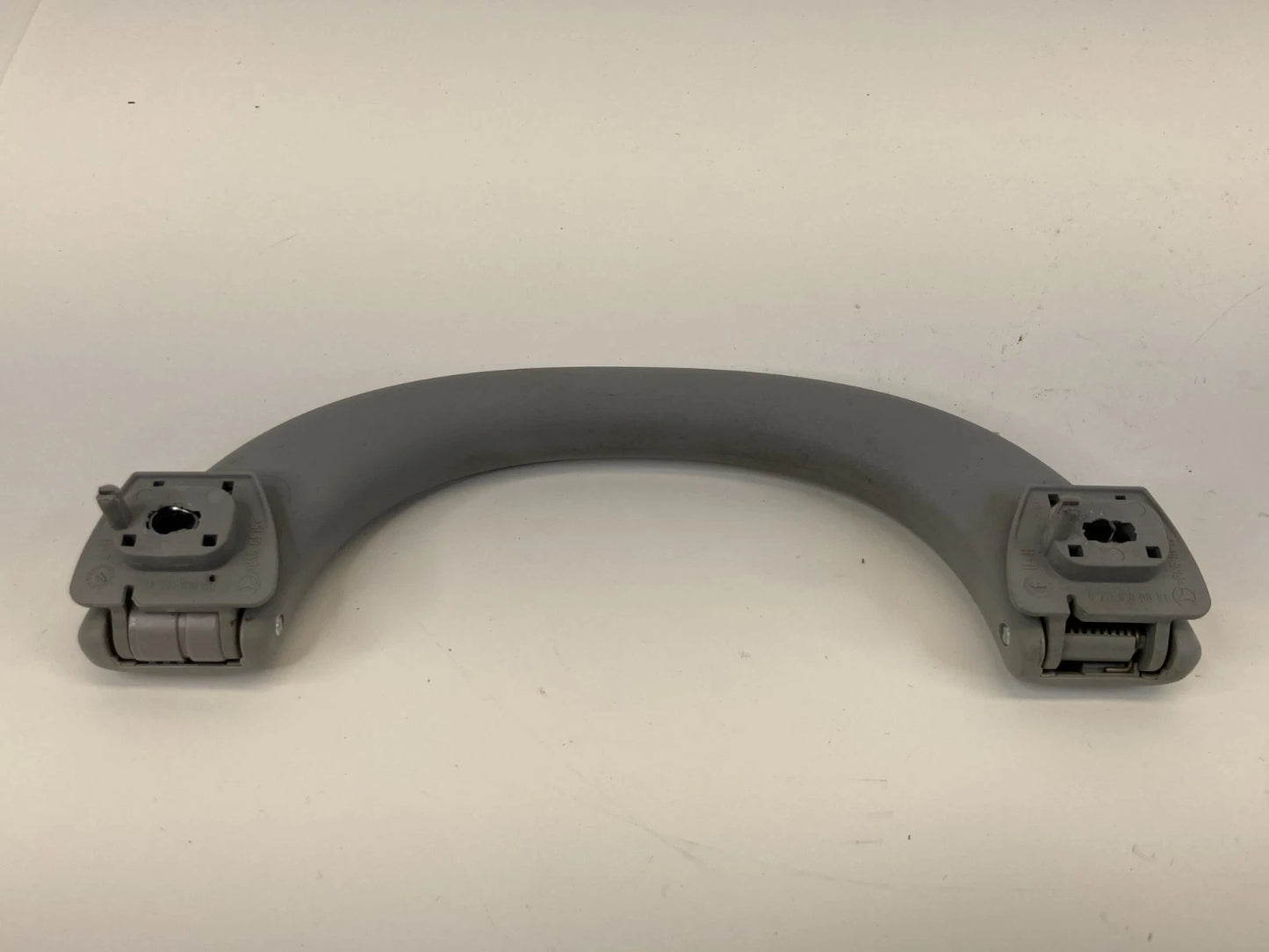 2006 MERCEDES-BENZ CLS500 ROOF ASSIST GRAB HANDLE FRONT REAR SIDE OEM A211810005