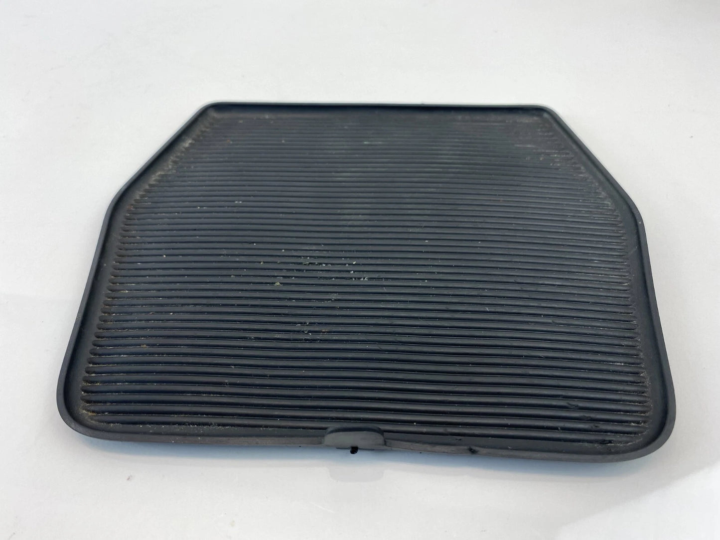 2008-2012 FORD ESCAPE CENTER CONSOLE SIDE COVER RUBBER INSERT MAT 8L84-78047A74