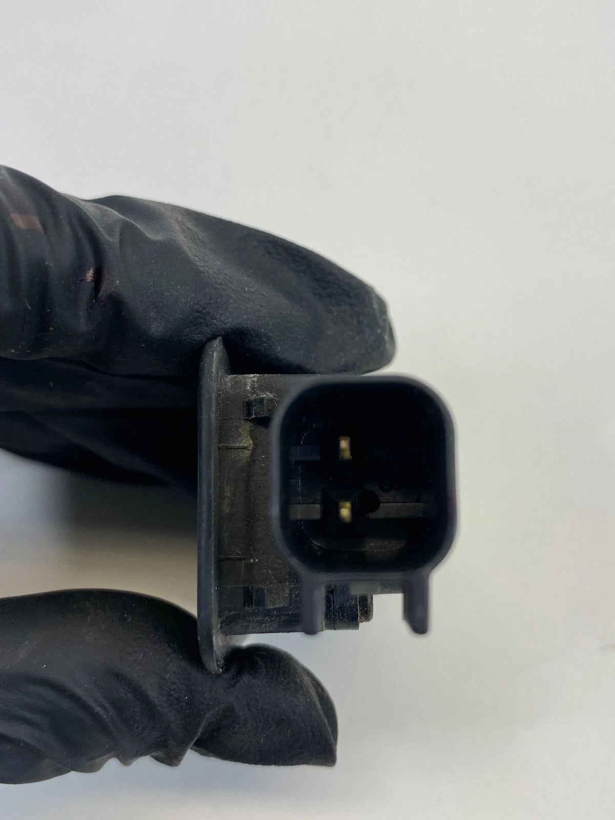 08-14 FORD ESCAPE TRUNK DECK LID BACK DOOR RELEASE SWITCH BUTTON 1L2T-14K147-AA